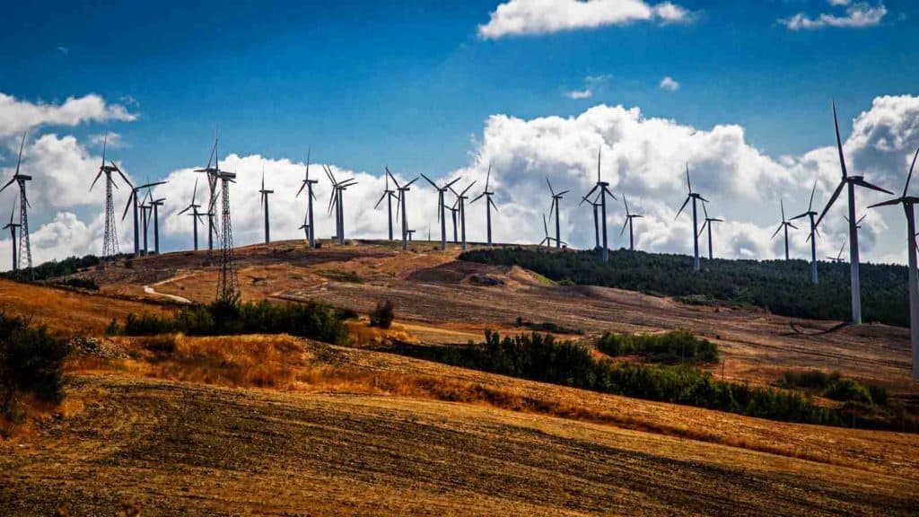 Parco eolico sulle colline del Fortore, nel Sannio
